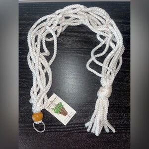 36" White Macrame Plant Hanger – Primitive Planters – Indoor/Outdoor NWT